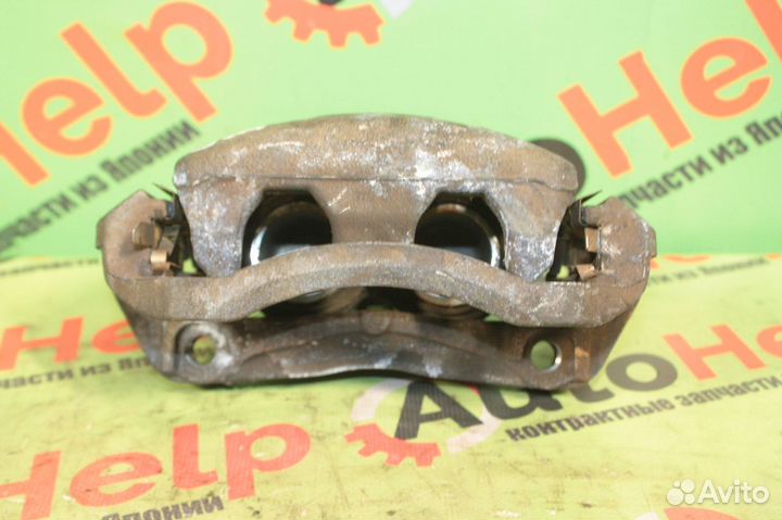 Суппорт nissan serena CC25 передний правый