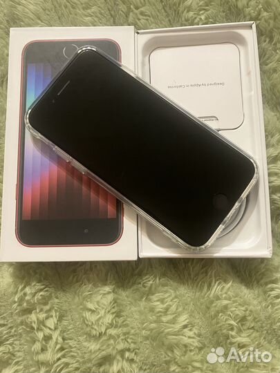 iPhone SE, 128 ГБ