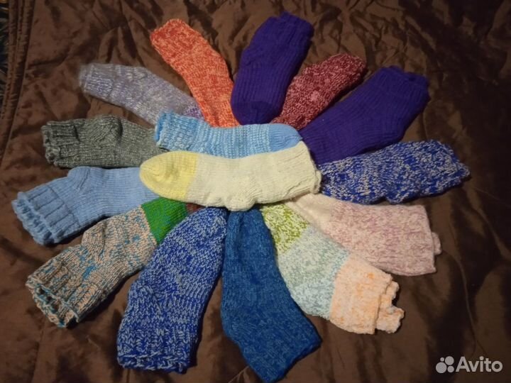 Вязаные носки разные