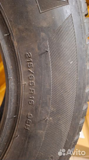 Michelin Latitude Tour HP 215/65 R16 98H