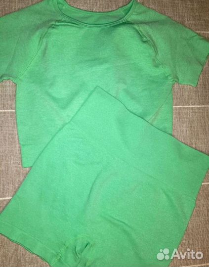 Спортивный костюм для фитнеса женский