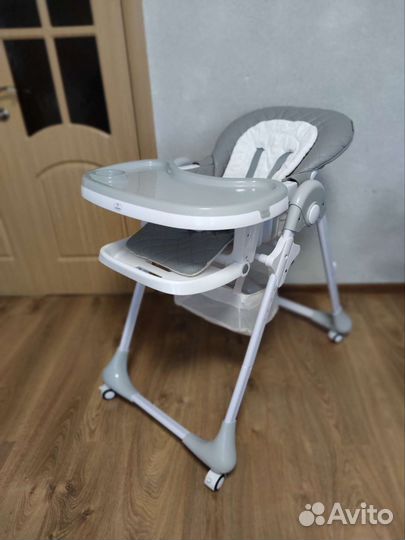 Стул для кормления Tommy Wow Wow