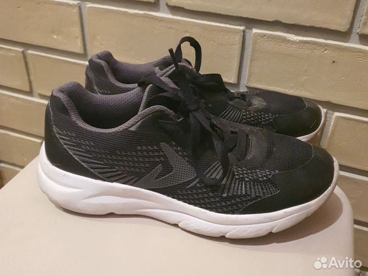 Кроссовки Remix 22.5 см