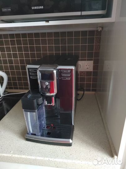 Автоматическая кофемашина philips