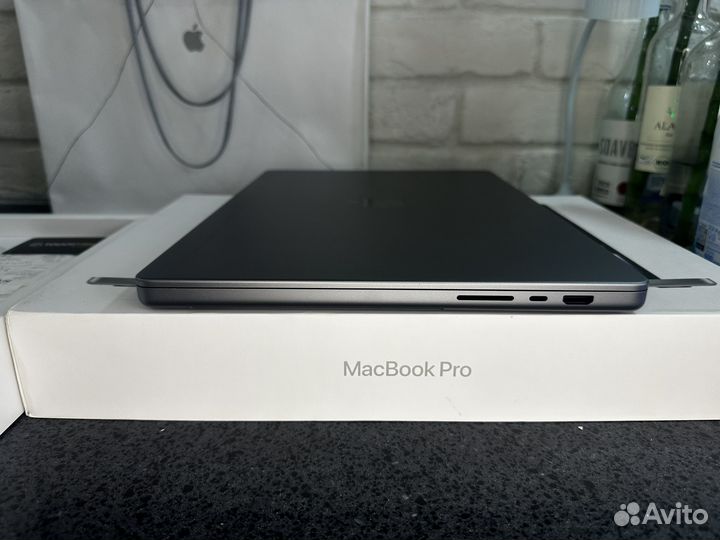 MacBook Pro 16 2023 М2 Pro/16GB/1Tb/12ц