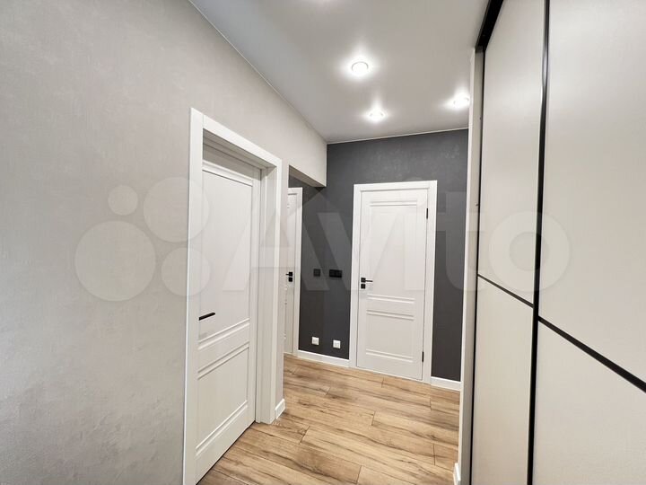 2-к. квартира, 63 м², 3/9 эт.