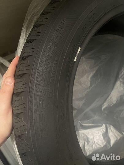 Nokian Tyres Hakkapeliitta R3 235/55 R20 102R