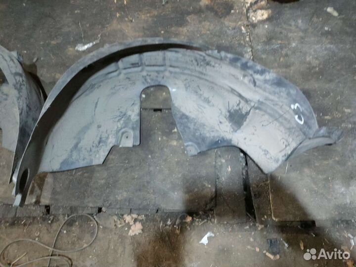 Подкрылок задний Citroen c4b7 2010-2014