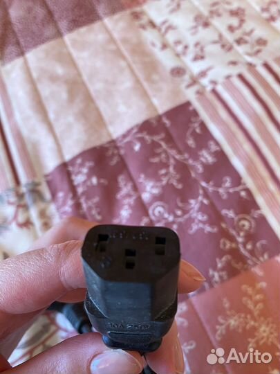 Кабель Шнур питания 220V -1.0м