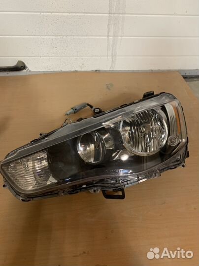 Фара правая mitsubishi outlander xl рест