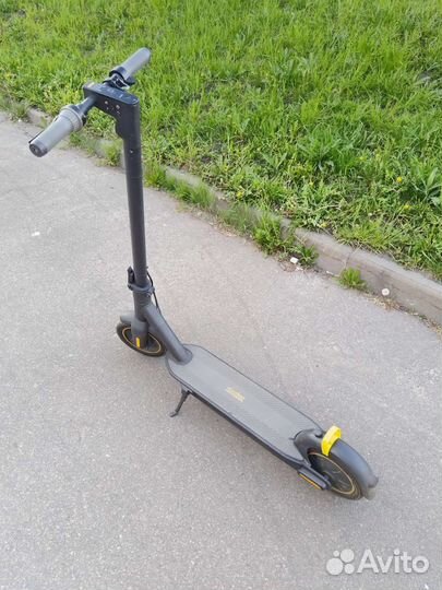 Нет торга. Электросамокат Ninebot max g30