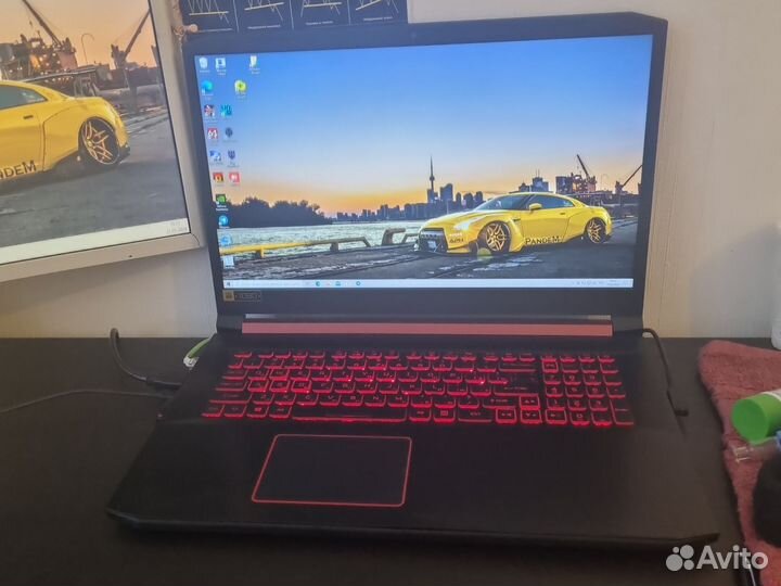 Acer Nitro 17.3 fullhd i5-9300/GTX