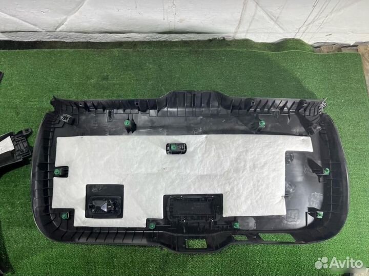 Обшивка двери багажника Mazda CX-5 KF