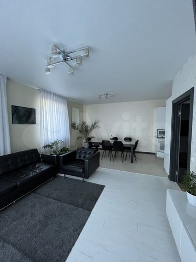 Дом 226,5 м² на участке 6,2 сот.