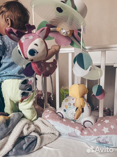 Мобиль на кроватку тини love