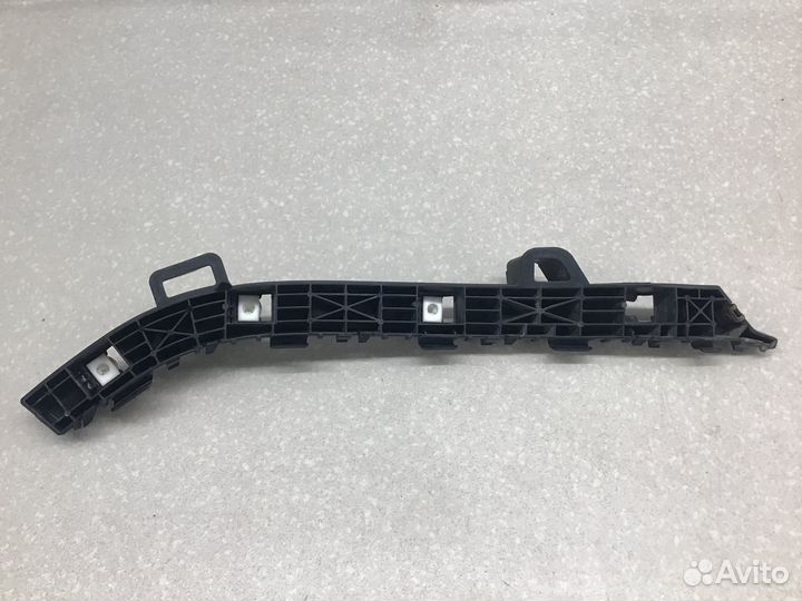 Кронштейн заднего бампера левый Kia Cerato 2013-20