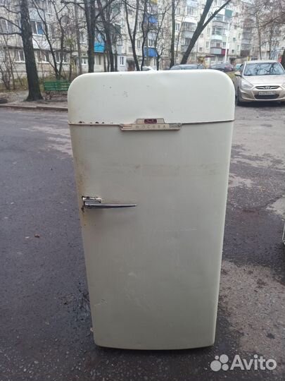 Холодильник ЗИЛ москва рабочий