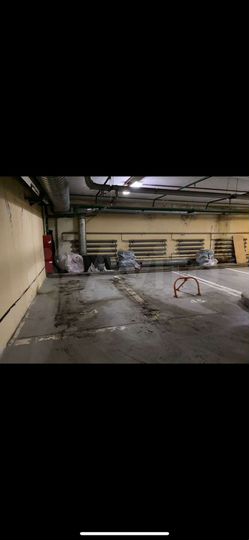 Машиноместо, 14 м²