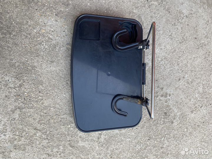 Стоилик для заднего сидения