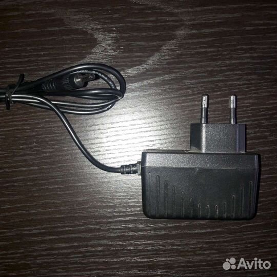 Блок питания / зарядное устройство для ноутбука