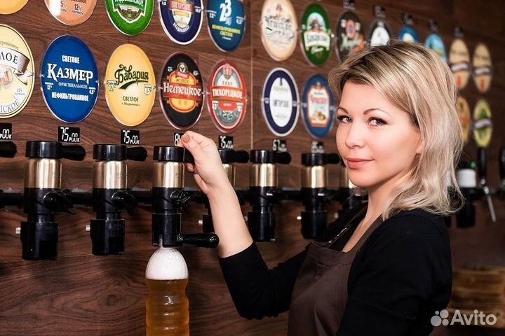 Продавец разливного пива