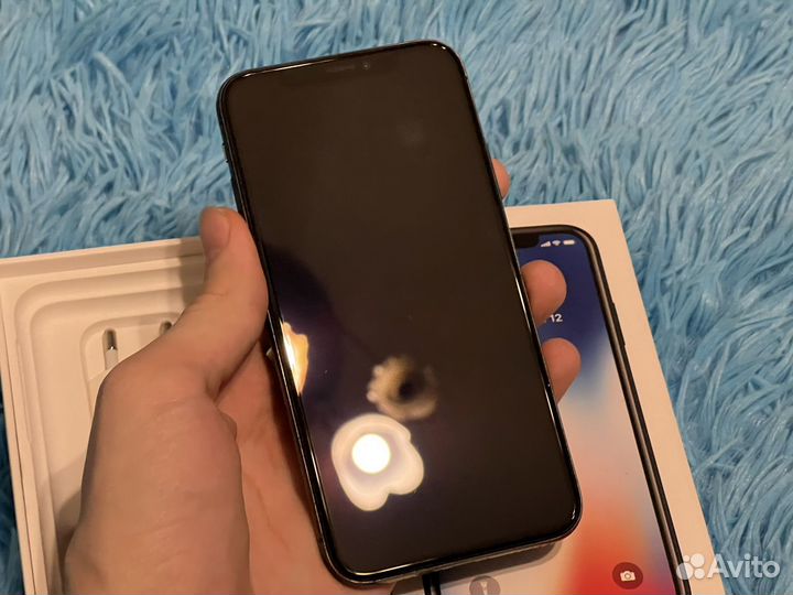 iPhone X, 64 ГБ