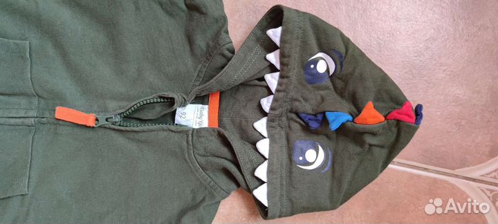 Костюм на мальчика размер 92