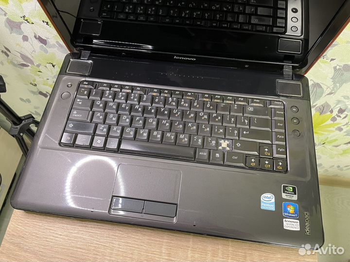 Lenovo Y550 на запчасти или ремонт