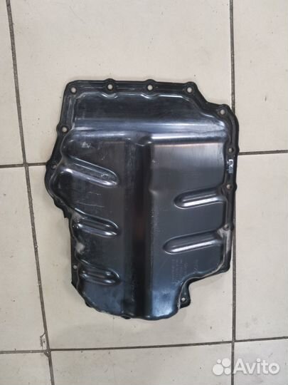 Масляный поддон нижний VAG CWV 1,6 04E103600E