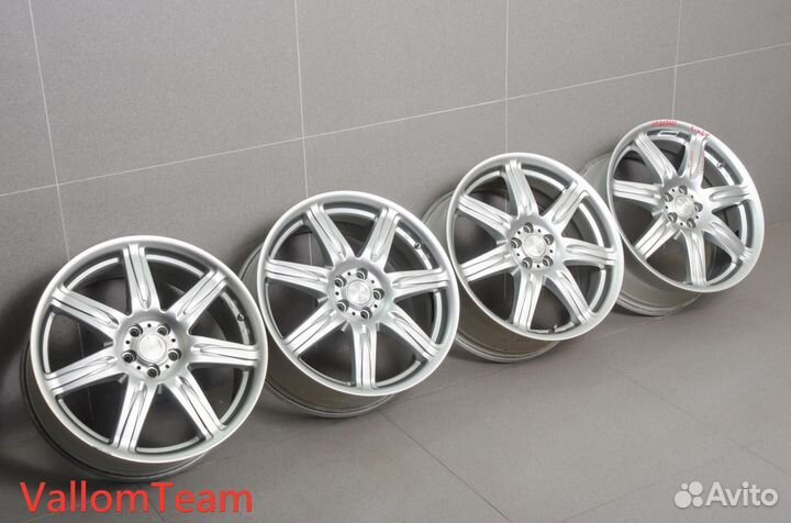 Лот UP307722 Фирменные 18-е диски bridgestone