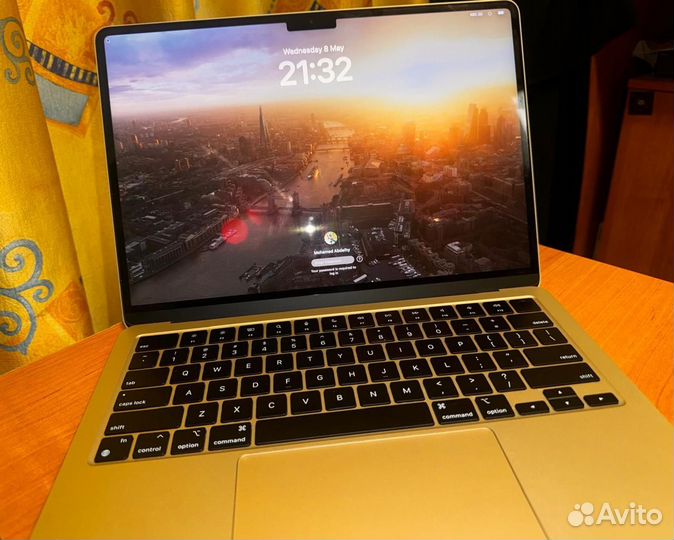Macbook air 13 m2 8 256 starlight