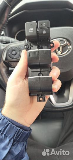 Блок управления стеклоподъемниками RAV4 XA50