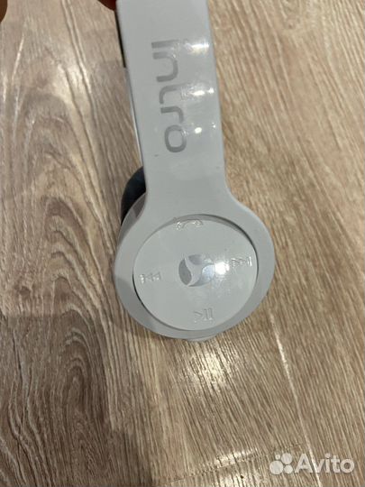 Беспроводные наушники intro hsw-501