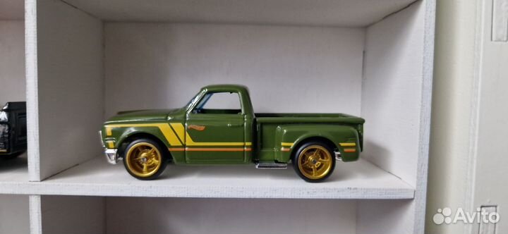 Колёса на резине для машинок масштаба 1:64