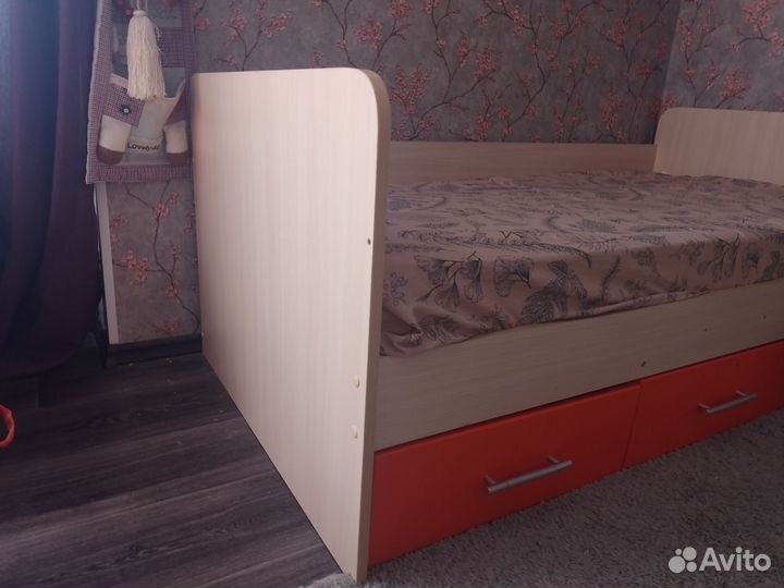 Детская кровать от 3 лет с матрасом бу