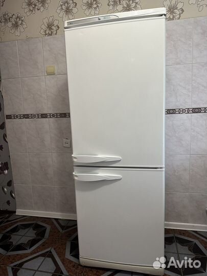 Холодильник стинол