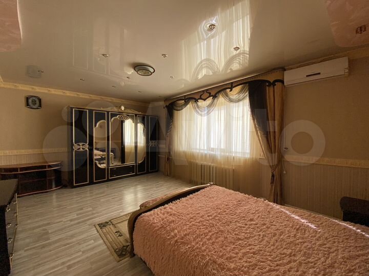 Дом 282 м² на участке 10 сот.