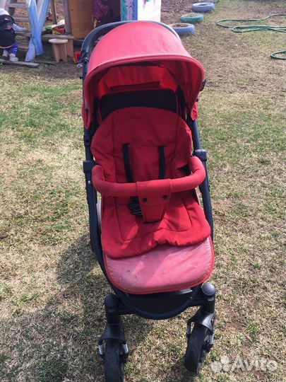 Прогулочная коляска