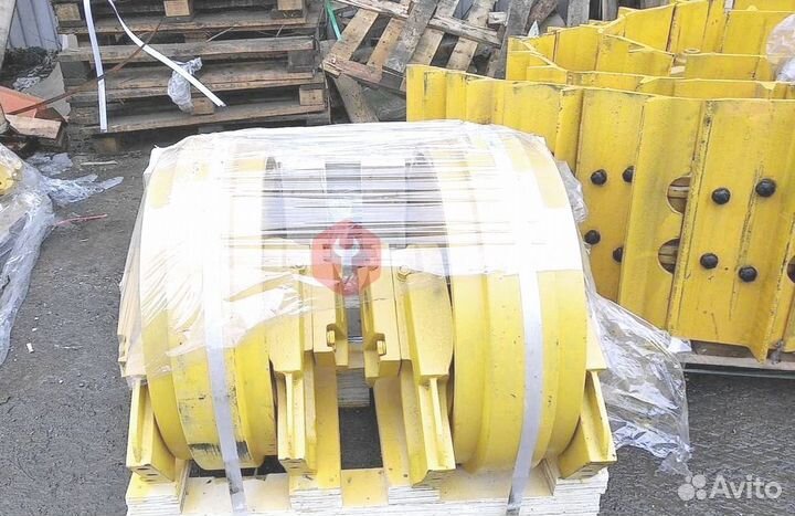 Колесо направляющее Volvo EC135B