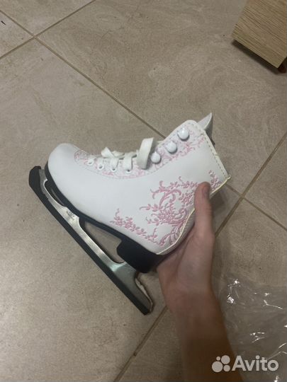 Коньки фигурные детские