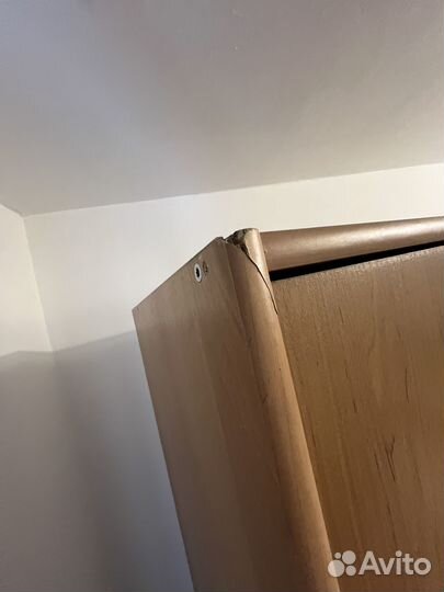 Шкаф распашной для одежды