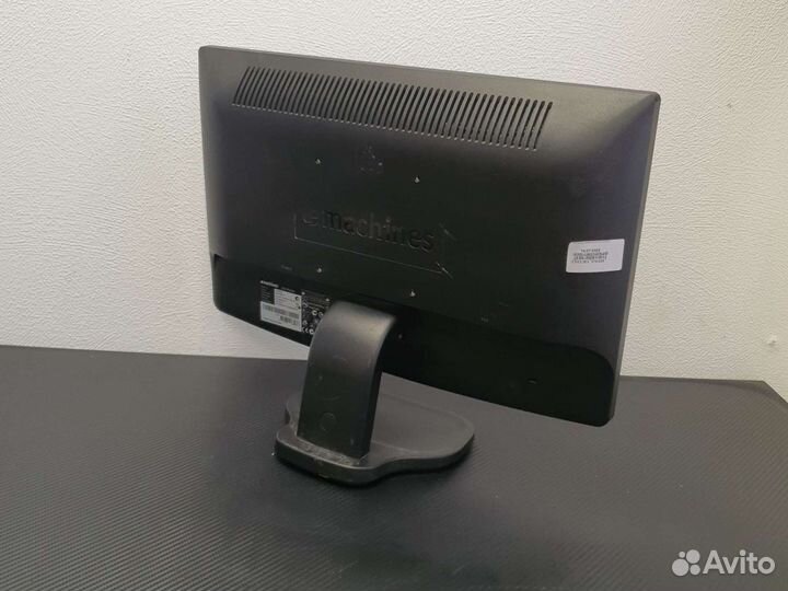 Монитор 19 широкоформатный