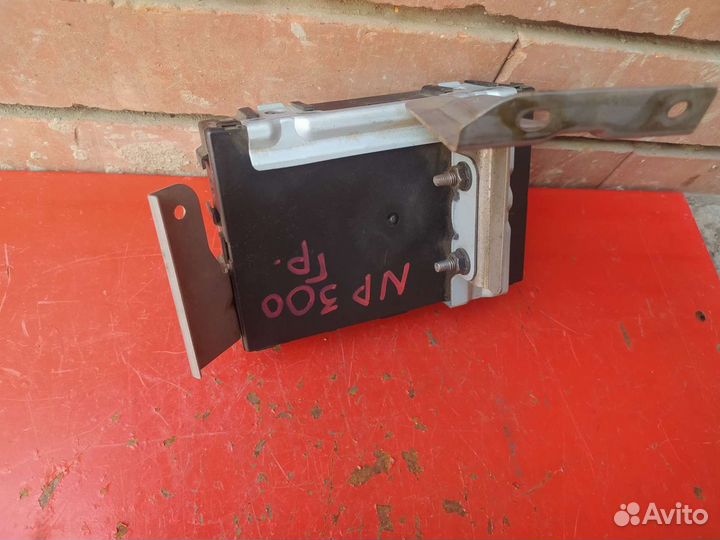 Блок комфорта Nissan NP 300 2008-2015