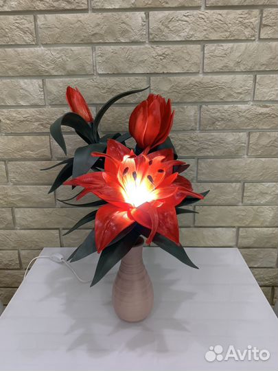 Светильник «Азиатская Лилия»