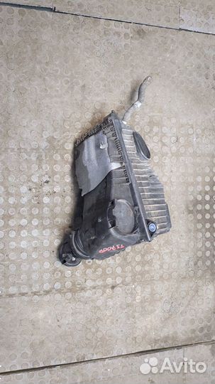 Корпус воздушного фильтра Volkswagen Tiguan, 2014