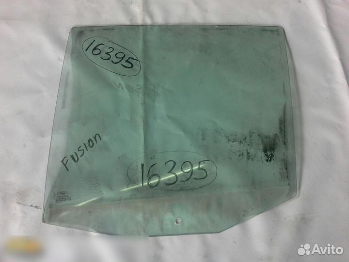 Стекло двери задней левой Ford Fusion 2002