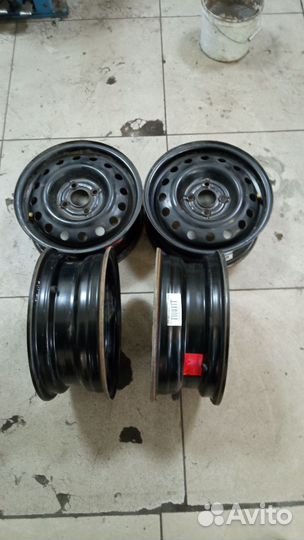 Диск r 14 штампованный