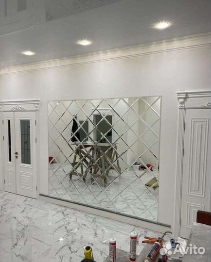 Зеркальное панно