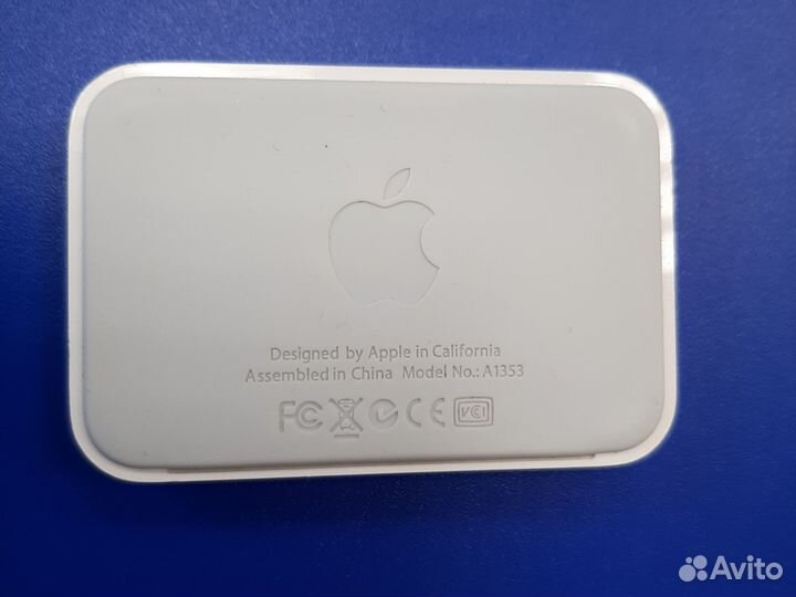 Док-станция Apple A1353