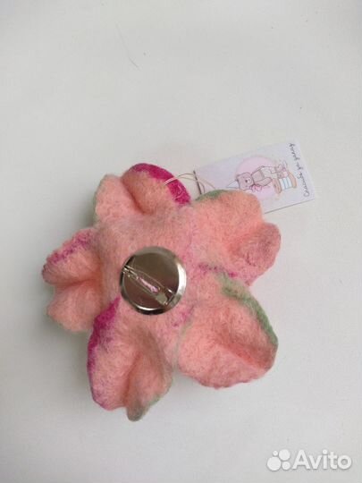 Брошь ручной работы